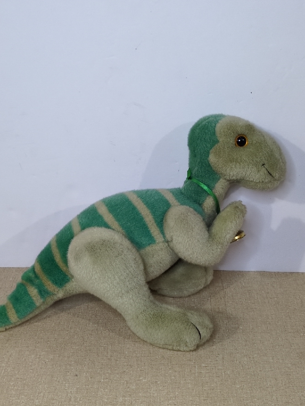Maiasaura 8220Lil8217 Hadro8221 Dinotopia Vintage Dinosaur Bell Lil Hadro
